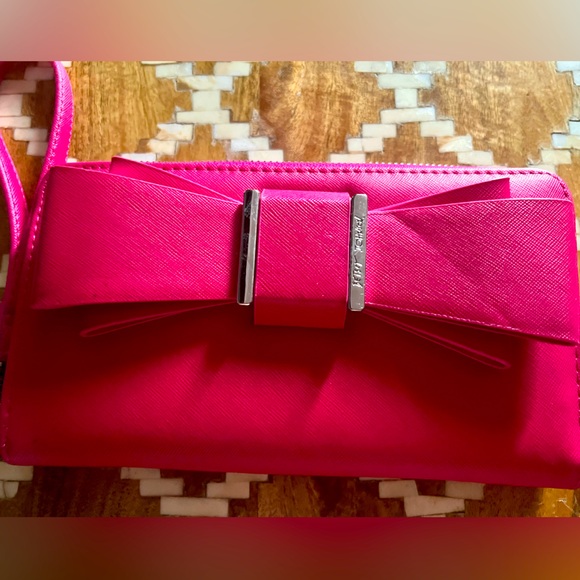 Betsy Johnson Wallet - Picture 1 of 2